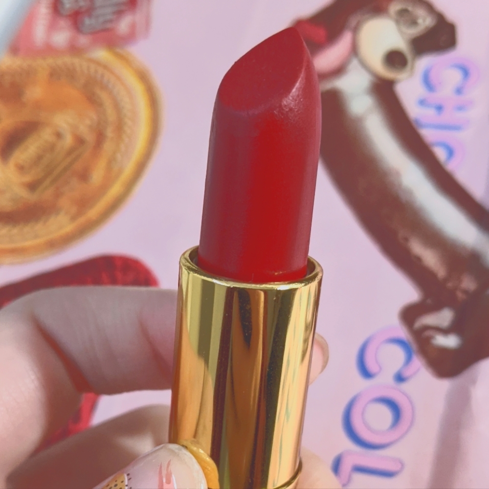 Revlon Matte Red lipstick 💄
